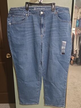 No Boundaries High Rise Mom Jeans